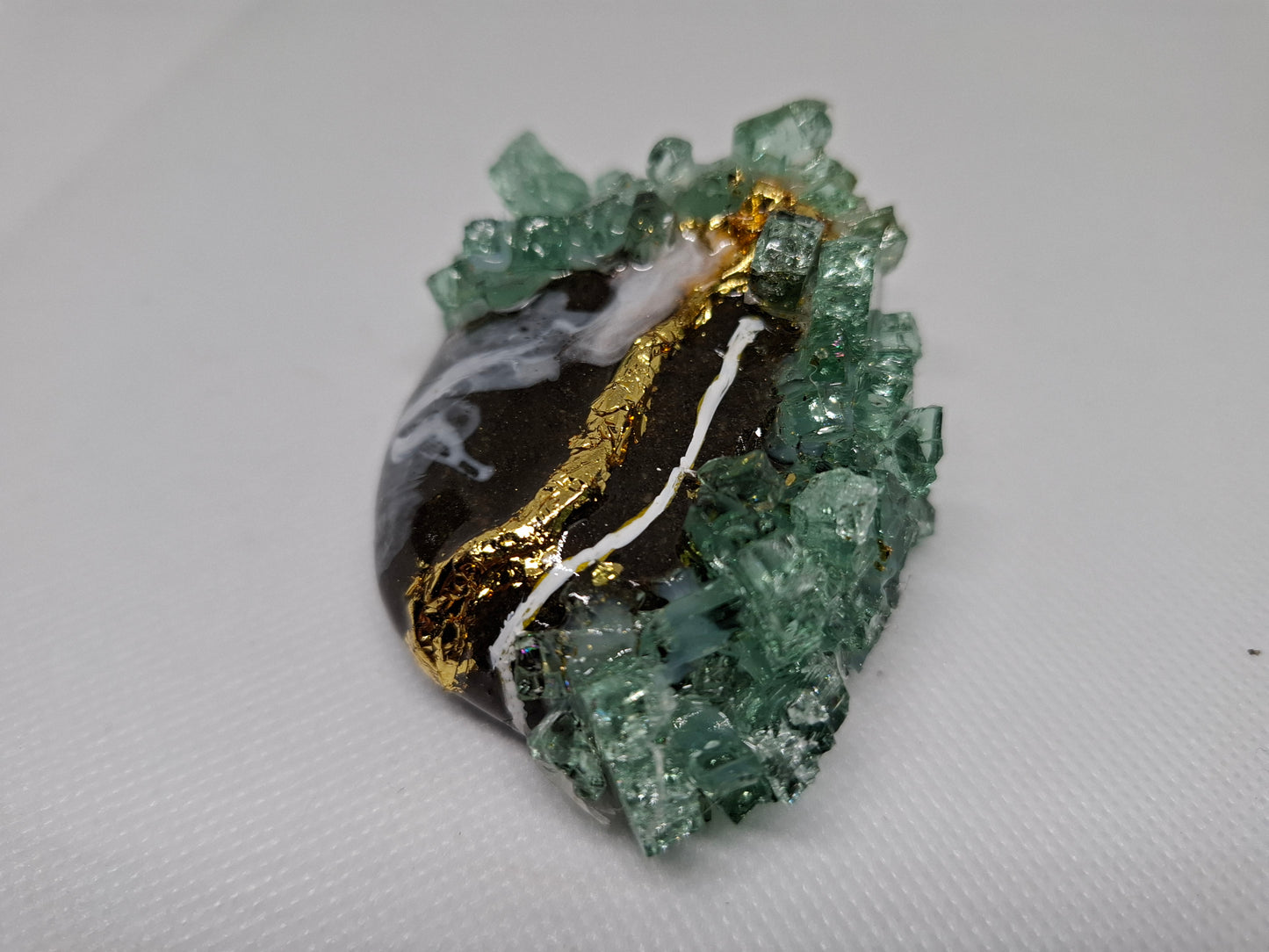 Resin Crystal Rocks; small, gold & white collection